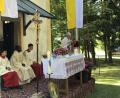 Bild: Gudrun Sirtl/exb
Bei der Gommelbergkirche wurde ein Gottesdienst zu Ehren der Schmerzensmutter Maria gefeiert.