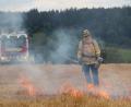 Archivbild: gri
Was tun, wenn der Getreideacker brennt? Die Feuerwehr Freudenberg-Wutschdorf hatte bereits vor einiger Zeit geübt, wie man die Flammen bei Vegetationsbränden bekämpft.