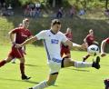 Archivbild: Hubert Ziegler
Der Schnaittenbacher Spielertrainer Ralph Egeter (vorne) ist vor seinem Hirschauer Gegenspieler am Ball. In der vergangenen Saison gewann der TuS das Heimspiel gegen den Nachbarn mit 2:0.