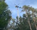 Bild: egl
Aus der Luft musste das Feuer am Montag, 18. Juli, in Freudenberg per Hubschrauber bekämpft werden.