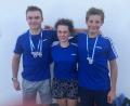 Bild: rbg
Starker Auftritt von Fynn Legat (von links), Anna Schwöd und Leonhard Fütterer vom Tirschenreuther Schwimm-Club bei den Bayerischen Jugendmeisterschaften in Rosenheim.