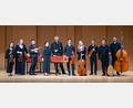 Bild: Michael Clements/exb
Das Ensemble "Fantasmi" spielt Barockviolinen, Cembalo, Blockflöte (Paul Leenhouts), Barock-Bratschen, -Cello, Theorbe und Kontrabass