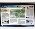 Bild: jma
Die erste Infotafel steht am Feuerwehrhaus in Sassenreuth.