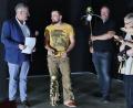 Bild: Thomas Dobler
Alles in schwarz im Innenraum des künftigen Marionettentheaters Schwandorf: Die Umbauarbeiten zur neuen Spielstätte sind fortgeschritten, wovon sich Oberbürgermeister Andreas Feller (links, hier im Gespräch mit Theaterleiter Michael Pöllmann, ein Bild machte.