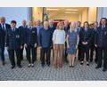 Bild: jr
Eine Reihe jahrzehntelanger Mitglieder ehrte die Feuerwehr Pfaffenreuth bei ihrer Jahreshauptversammlung. Im Bild die Geehrten mit Vorsitzendem Max Ernstberger (rechts), Bürgermeister Johann Burger (links) und Kommandant Konrad Kolb (Zweiter von links).