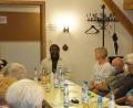 Bild: Werner Fritsch/exb
Bei der Jahreshauptversammlung der Aktion Solidarität konnte als Gastredner Pfarrer Casimir Dosseh (links) aus der Pfarrei Pyrbaum bei Neumarkt begrüßt werden.