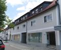 Bild: Portner
Die zwei leerstehenden Gewerbeeinheiten in den Mehrfamilienhäusern Schönseer Straße 4 und 6 werden zu Wohnungen umgebaut.
