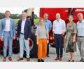 Bild: Thomas Dobler
Die Folgen des Ukrainekriegs auf die Region beschäftigen die Firma Horsch und Agentur für Arbeit Schwandorf. Man traf sich zum Gedankenaustausch. Von links Bernhard Lang, Peter Rihm und Katja Ertl von der Agentur, Kreishandwerksmeister Ernst Maler, sowie von Horsch Steffen Besserer und das Ehepaar Cornelia und Michael Horsch.