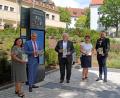 Bild: Landratsamt Tirschenreuth/exb
Regierungsdirektorin Regina Kestel (von links), Landrat Roland Grillmeier, Peter Gold (Seniorenbeauftragter im Landkreis) sowie Anja Dubrowski und Tobias Gabel (beide Seniorenfachstelle Landratsamt) stellen den neuen Seniorenwegweiser vor.