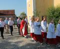 Bild: pi
Die Feierlichkeiten "Patrozinium, Kirchweih und Pfarrfest" beginnen mit einem Kirchenzug.