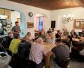 Bild: Freie Wähler Auerbach
Politische Radtour, Kneipenfestival, Expertenvorträge: Bei der Jahreshauptversammlung der Freie Wähler Aufschwung Auerbach wurde klar, dass sich die Mitglieder auch künftig auf ein interessantes Programm freuen dürfen.