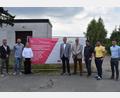Bild: bnr
In der VG Schwarzenfeld werden nun auch noch die letzten 48 Adressen an das Breitbandnetz angeschlossen. Beim Spatenstich waren Stellvertretender Landrat Richard Tischler, die Bürgermeister Peter Neumeier und Franz Grabinger , sowie Vertreter der beteiligten Firmen dabei.