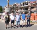 Bild: no
Beim Richtfest freuen sich (von links): Christian Prosch, Hermann Weiß, Josef Margraf, Michael Rädle und Martin Kunert.