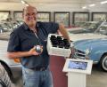 Bild: gis
Perry Eckert mit Audioguides und den neuen Infoterminals in Halle 3 des Museums.
