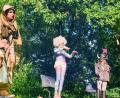 Bild: Festival junger Künstler Bayreuth/exb
Ein Sommernachtstraum: Die Schauspieler treten als außergewöhnliche Fantasiewesen, als Traumgestalten in surreal bizarren Kostümierungen auf.
