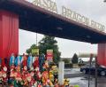 Bild: ca
Jesus, die Minions und barbusige Gartenzwerge. So kennen Oberpfälzer die Asiamärkte in Tschechien. In den Hinterstübchen der Buden werden Drogen verkauft.