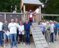 Bild: jp
Die Geehrten des TuS Kastl am Kletterturm des neuen Spielplatzes (von links): Stefan Braun, Daniel Riehl, Andreas Schwarzferber, Norbert Beer, Annemarie Kremser, Norbert Bleisteiner, Manuel Schrödl, Lisa Müller, Andreas Hiller, Gisela Draxler, Hans König, Daniel Fasoldt und Michael Schrödl.