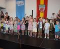 Bild: fz
Die Kindergartenkinder singen, wie sehr sie sich über die neue Kulturscheune freuen.