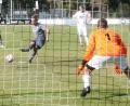 Bild: Hirsch
1:1 unentschieden endete das Kreisliga-Derby zwischen dem FC Schwarzenfeld und dem FC OVI-Teunz. Daniel Augustin glich den Führungstreffer der Gastgeber in der zweiten Halbzeit per Strafstoß aus.