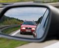 Symbolbild: Patrick Pleul/dpa
Ein 27-Jähriger wurde in Schwandorf von einem BMW-Fahrer massiv bedrängt, nachdem er ihn angehupt hatte.