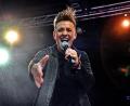 Bild: zer
Tina Schüssler holt die Zuschauer bei ihrer Performance ab. Das Benefiz-Konzert am Abend gestaltet sie zu einem Highlight, auch für die Kinderklinik in Weiden.
