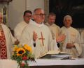 Bild: frd
Am Altar seiner Heimatgemeinde feierte Pater Matthias Karl den Festgottesdienst zu seinem 25-jährigen Priesterjubiläum.