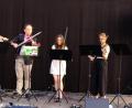 Bild: do
Mit den Klängen der Electric-Saiten des University of Illinois-Strings-Ensembles, musikalisch geleitet von Professor Rudolf Haken (links) traf hinter Klostermauern Hip Hop auf Klassik.