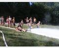 Bild: wro
Die Wasserrutsche der Feuerwehr Falkenberg lockte viele Kinder und Jugendliche sowie auch einige Erwachsene an den Hang nahe der Waldnaab.