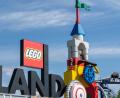 Bild: Stefan Puchner/dpa
Der Eingang zum Legoland im bayerischen Günzburg.