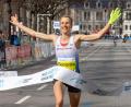 Archivbild: Wilhelmi
Anfang April lief Domenika Mayer bei der deutschen Marathon-Meisterschaft in Hannover jubelnd als Erste über die Ziellinie. Kurios: Es war ihr erster Marathon. Der zweite folgt am Montag bei den European Championships.