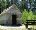 Bild: do
Die Kapelle, in der sich die Weißenbrunner Quelle befindet, ist Ursprung der Wallfahrt.