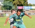 Archivbild: Gebert
Der SV Mitterteich verlor beim TSV Buch mit 0:2. Beim Stand von 0:1 hatte Daniel Lauterbach (rechts, Szene aus der Partie gegen Röslau) die Chance zum Ausgleich.