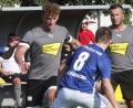 Bild: Hirsch
Keine Chance hatte die FT Eintracht Schwandorf im Heimspiel gegen den TV Wackersdorf und verlor deutlich mit 0:4. Auffälligster Spieler der Gastgeber war Andreas Diz (Nr. 19), der sich gegen die vielbeinige Gästeabwehr aber nicht entscheidend durchsetzen konnte.