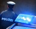 Symbolbild: Karl-Josef Hildenbrand
Die Polizei ermittelt nach einer Unfallflucht auf dem Parkplatz einer Diskothek am Stadtrand von Sulzbach-Rosenberg,.
