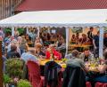 Bild: Karl Dietz/exb
Viele Besucher kamen zum Weinfest in Beidl.