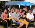 Bild: kro
Unter den Gottesdienstbesuchern des Pfarrfestes in Mähring waren auch Landrat Roland Grillmeiern und MdL Tobias Reiß.