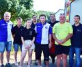 Bild: no
Internationales Flair beim Hallenfest der Feuerwehr Illschwang: (von links) Stèphane, Hèlene, Emie, Zweiter Bürgermeister Benjamin Hiltl, Clement, Kommandant Thorsten Jobst, Erich Renner und Vorsitzender Michael Maderer.