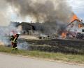 Bild: Kreisbrandinspektion Cham
In Zenzing, einem Stadtteil von Roding, hat ein landwirtschaftliches Anwesen Feuer gefangen.