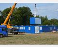 Bild: jr
Mitte der Woche starteten auf dem Gelände der Schützengesellschaft Mitterteich an der Marktredwitzer Straße die Arbeiten zum Aufbau eines Container-Kinderhauses, das bis zur Fertigstellung des neuen Kinderhauses „Purzelbaum“ genutzt werden soll.