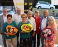 Bild: mfh
Für jahrzehntelangen persönlichen Einsatz zum Vereinswohl gab es Blumen (von links): Michael Göth, Heidemarie Geismann, die ihre Tochter Christine vertrat, Hans-Jürgen Reitzenstein, Roswitha Speckner, Alfons Speckner, Franz Kick, Manfred Lilla und Edith Partsch.