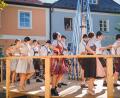 Bild: bnr
Ein Höhepunkt der Pfreimder Kirwa ist der Tanz der Kirwapaare. Dabei wird alle Jahre neu das Oberkirwapaar ermittelt