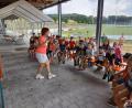 Bild: kki
Tennis-Spartenleiterin Dorle Praller lobte den tollen Einsatz der Kinder, bevor es Müsliriegel, Eis und Urkunden gab.