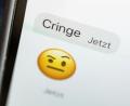 Bild: Marijan Murat/dpa
Das Wort „cringe“ war das „Jugendwort des Jahres“ 2021. Derzeit läuft die Abstimmung 2022.