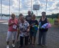 Bild: SPD Waldsassen/exb
Beim Kinderfest des SPD-Ortsvereins Waldsassen gab es auch Spendenübergaben. Im Bild (von links) Jutta Harbig (Kinderkrebshilfe), Schwester Angelika (Frühchenstation Weiden), Fest-Organisatorin Lia Zimmermann, Ortsvereinsvorsitzender und Stadtrat Hubert Rosner, Schwester Evi (Frühchenstation Weiden) und Stadträtin Angela Baumgartner.