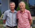 Bild: wwl
SPD-Vorsitzender Wolfgang Schmidt (links) gratuliert Helmut Eckl zum 90. Geburtstag.