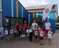 Bild: Stefan Dirnberger/exb
Die Trainerinnen Annalena Irl, Christin Krämer, Martina Prechtl und Simone Maderer (hinten von links) brachten den Kindern das Schwimmen bei.