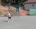 Bild: Thomas Poeplau/exb
Die Kinder wie hier Bastian Englisch messen sich beim Kindertennisca,mp des TC Paulsdorf bei Ballspielen.