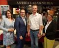 Bild: Martin Susteck
Im persönlichen Gespräch wird auch mal Tacheles gesprochen: Martina Engelhard Kopf, Alexander Dobrindt, Tobias Gräf und Susanne Hierl bei einem Pressegespräch in Berlin.