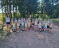 Bild: TuS Mitterteich/exb
Die Teilnehmer der Kinderolympiade zusammen mit den Betreuerinnen vom TuS Mitterteich nach der Verteilung von 
Urkunden.