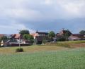 Bild: bö
Bewohner von Winbuch und benachbarter Ortsteile haben sich in einer Unterschriftenliste gegen den Bau eines Bürger-Windparks ausgesprochen. Jetzt lehnte auch der Marktgemeinderat mit 12:2 Stimmen das Projekt ab.